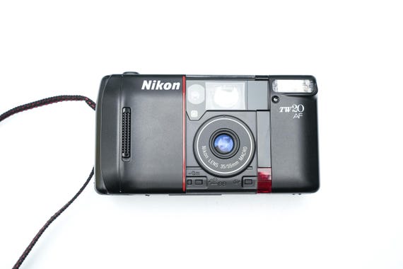 美品　Nikon TW20 AF コンパクトフィルムカメラ Nikon TW20 AF 35mm Compact Camera – Dual Lens 35mm & 55mm
