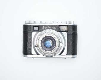 Fotocamera a telemetro Futura: elegante e completamente funzionale, realizzata in Germania