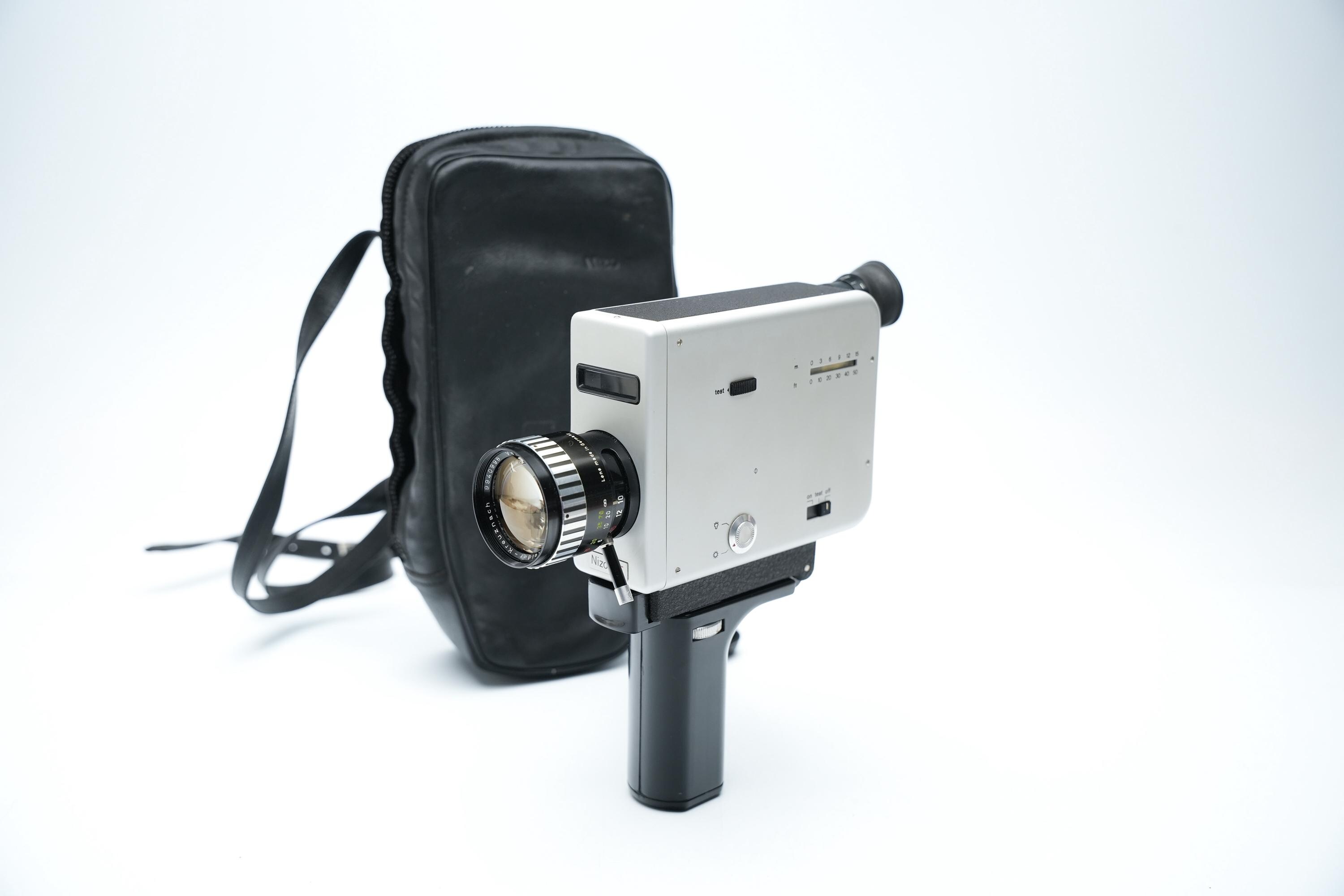 Braun Nizo S8E – Super 8 Camera – 1966 – Schneider-kreuznach Lens