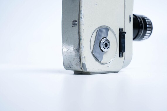 Bauer 88L 8mm Film Camera With Isco-göttingen 9–30mm F/1.8 Lens