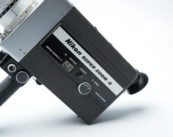 Nikon 8X SUPER ZOOM フィルムカメラ 美品 Nikon Super Zoom 8 – Vintage Super 8 Film Camera for Classic