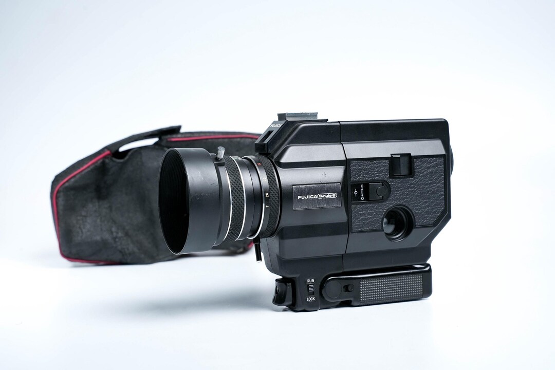 Fujica ZX250 Single-8 Film Camera With Fujinon 10.5–26mm F/1.2