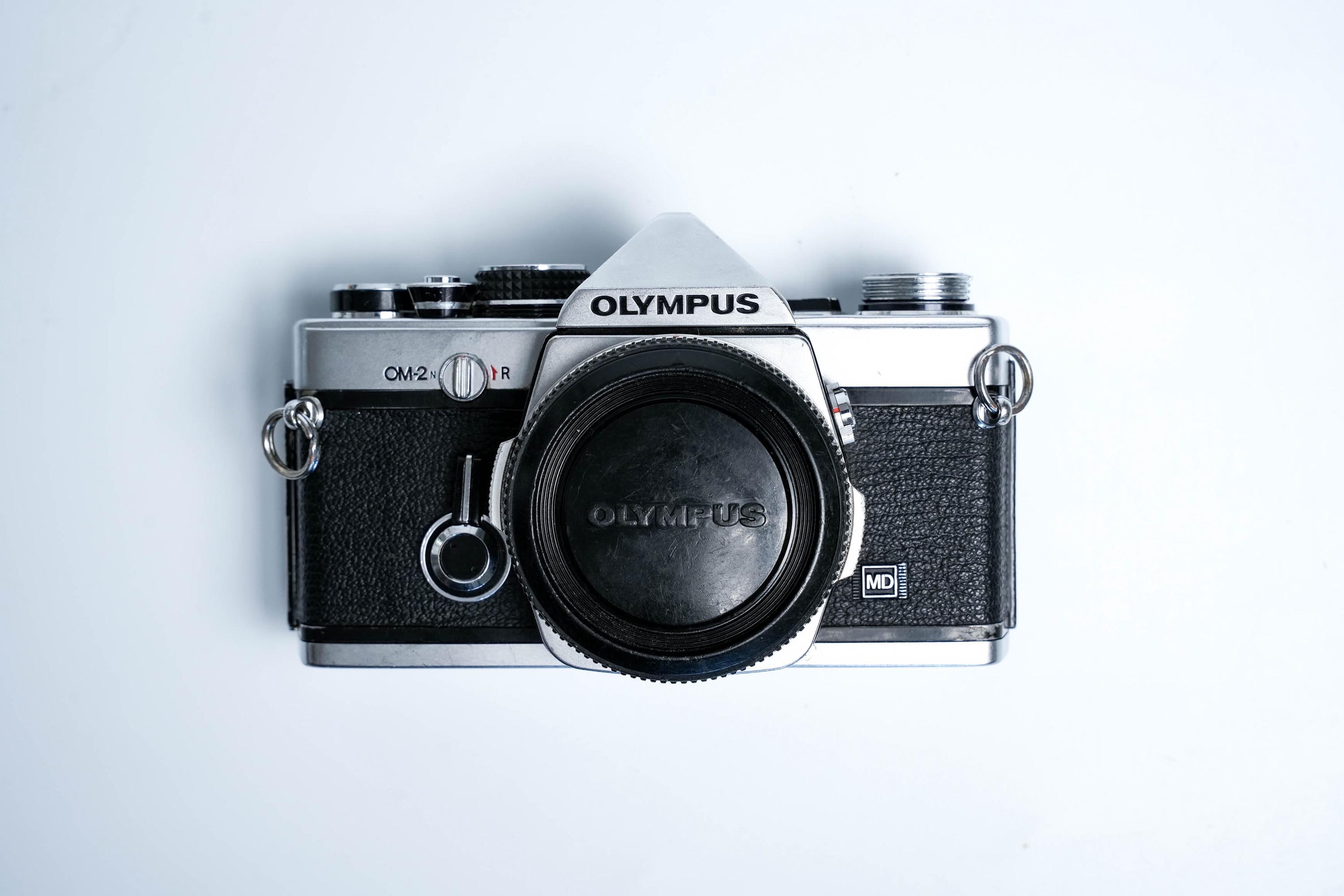 人気モデル　Olympus OM2 動作品200mmF4レンズ付きフィルムカメラ およそ半世紀という時を超え、いま手に入れる満足感｜オリンパス