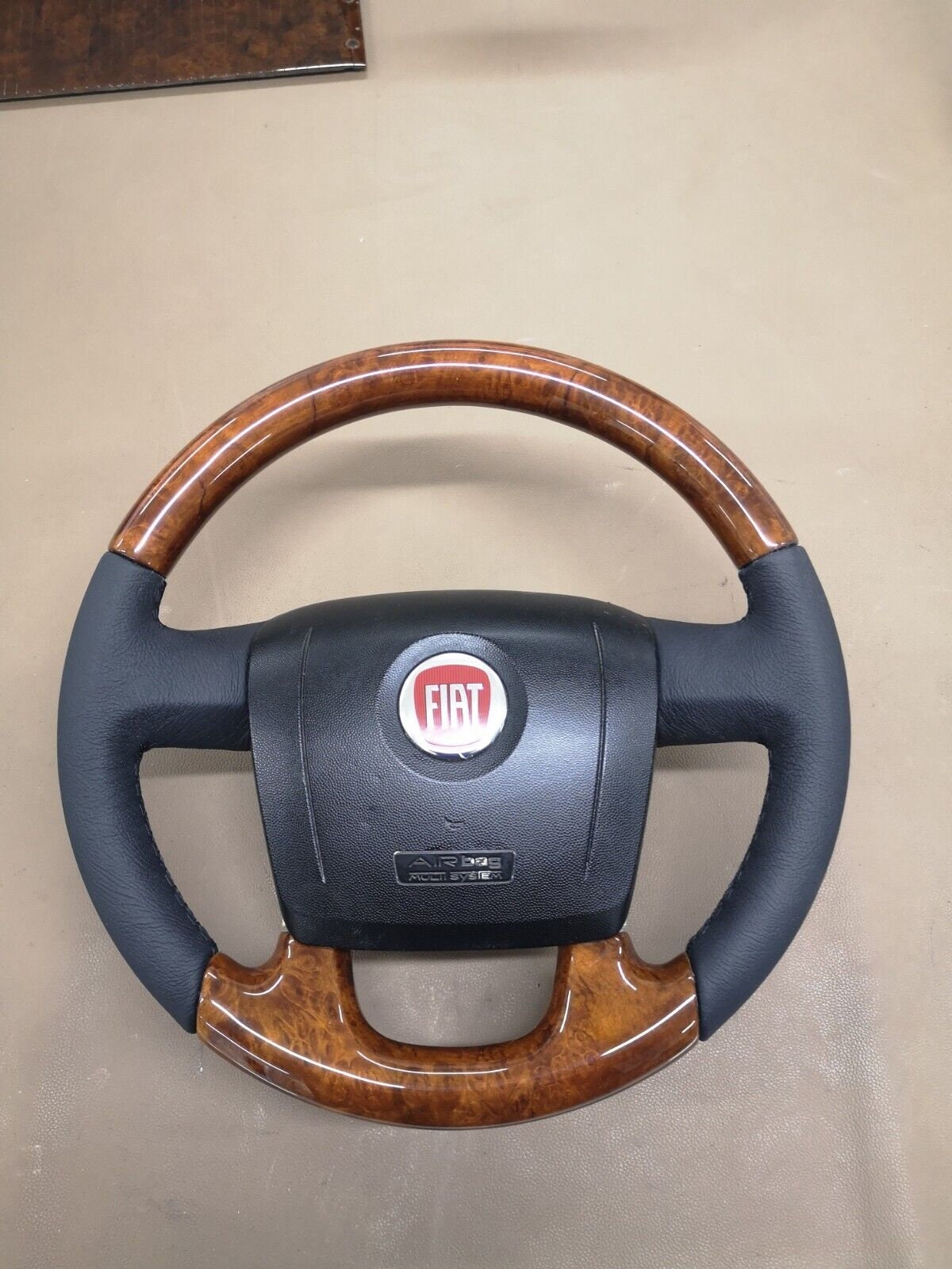 2020 Leather Microfiber Steering Wheel Cover For Fiat 500 Abath Bravo Panda  Punto Freemont Stilo 500X 500L 500E Egea Premium Car Accessory J220808 From  Fadacai09, $20.11