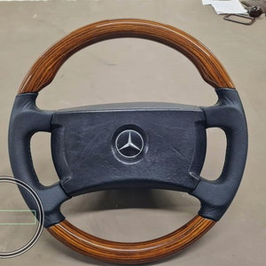 メルセデスの木製ステアリングホイール、ゼブラノ、W123、C123、W201