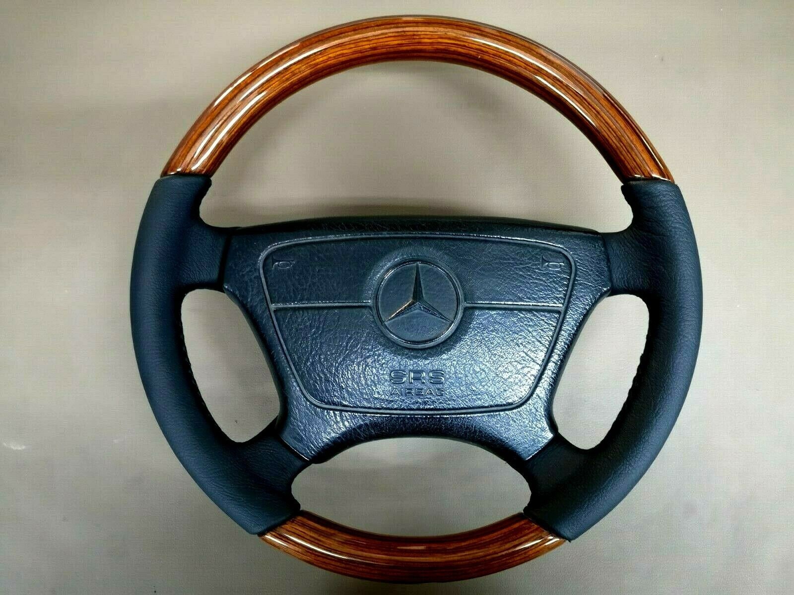 W124 wooden steering wheel deals