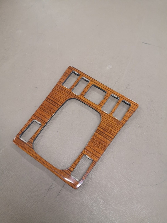 MB-190E-16V外装部品-右へツトランプ販売 Mercedes Benz 190e (W201) Automatic Shifter Trim Cover Plate | eBay