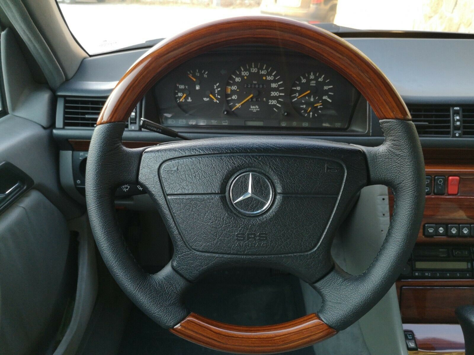 Mercedes W124 Wood W140 W202 W208 W210 Wood Steering Wheel Zebrano