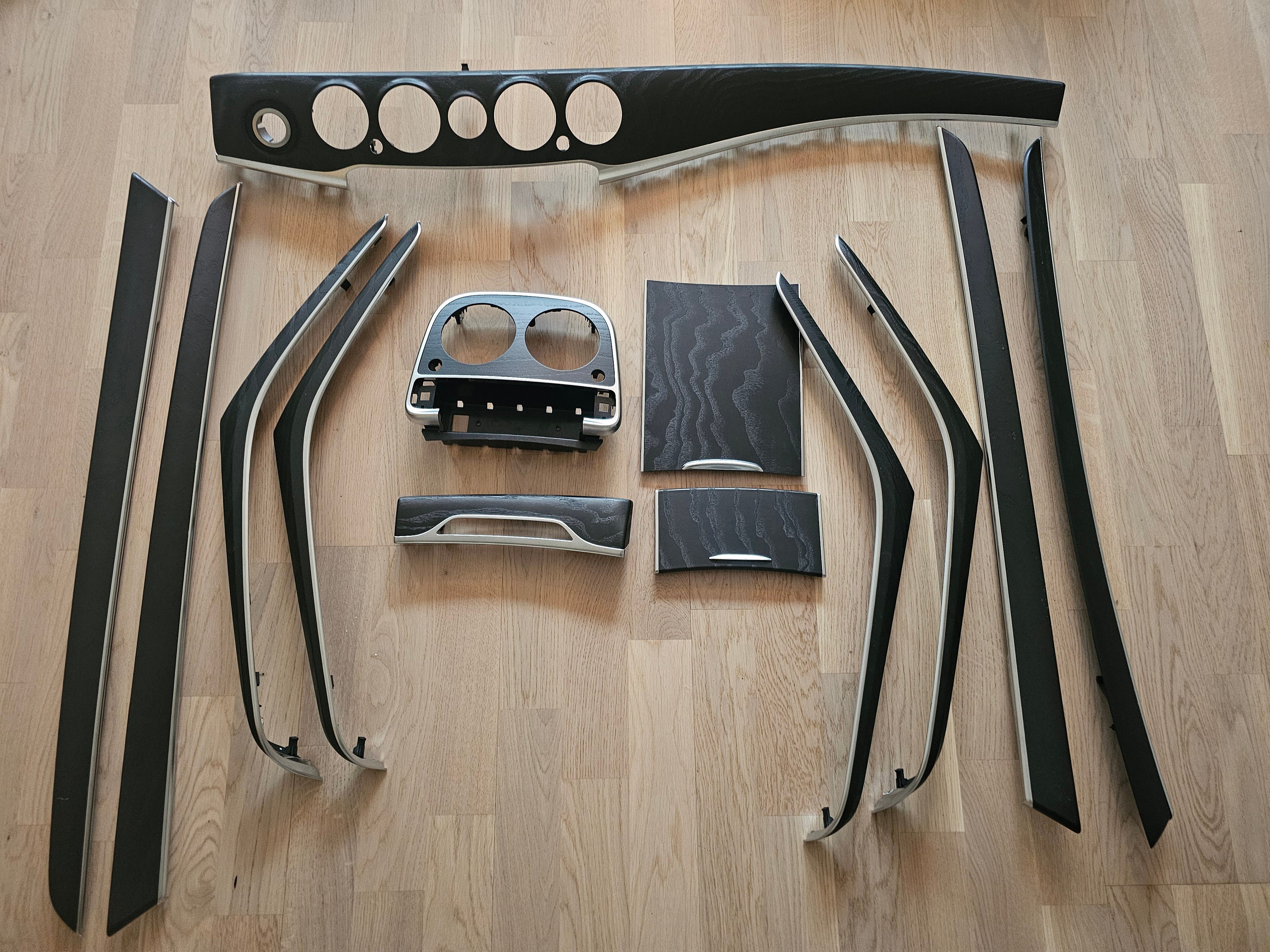 MB-AMG-126-SECワイドボデー外装部品販売 Original AMG SEC W126 Widebody Gen 2 - Genuine Mercedes-Benz Parts