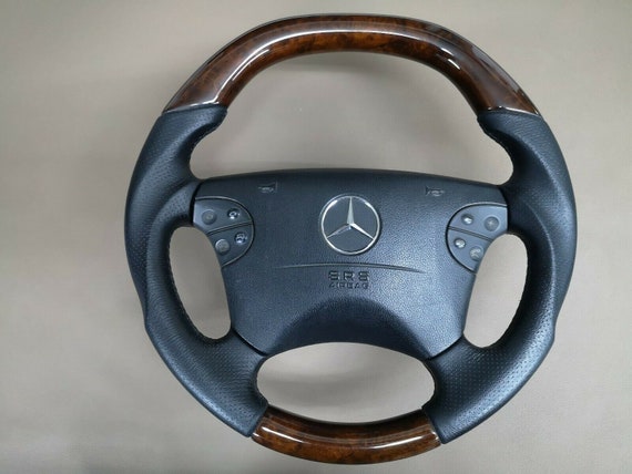 メルセデスベンツ　ステアリング　W210、W211？ Mercedes W210 Amg Wood Steering Wheel Leather Custom Design W208