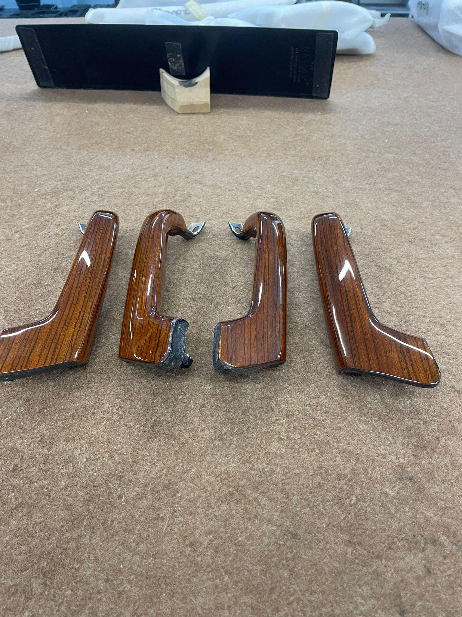 メルセデスベンツ　W201 84〜89 フェンダー　トリム　アーチ　モール Mercedes W201 Wood Door Handle Set Interior Zebrano - Etsy