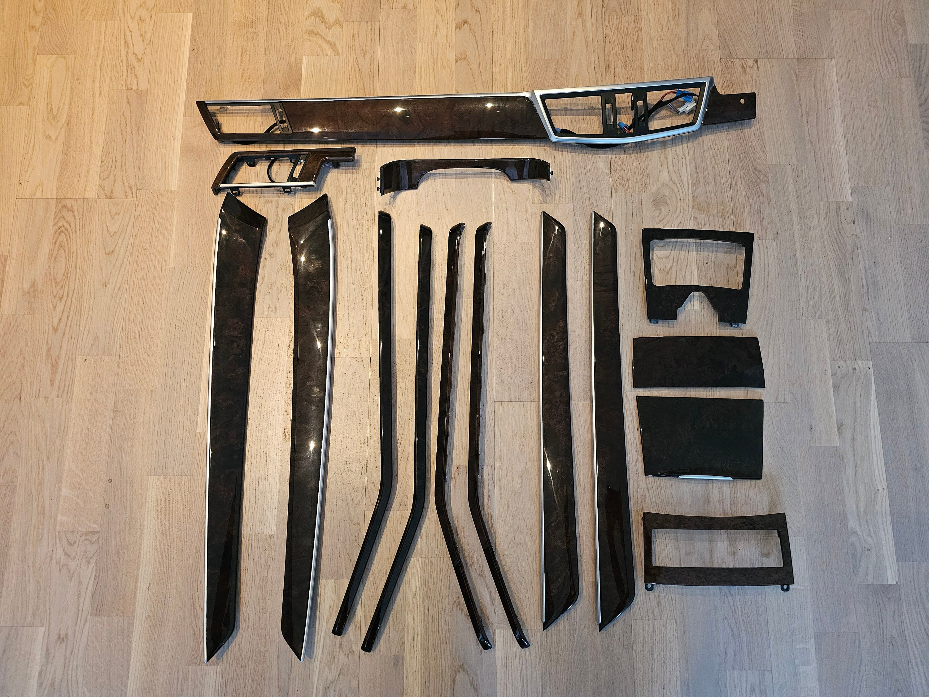 Mercedes W212 Wood Trim Set RHD 2010-2013 Burled Walnut E350