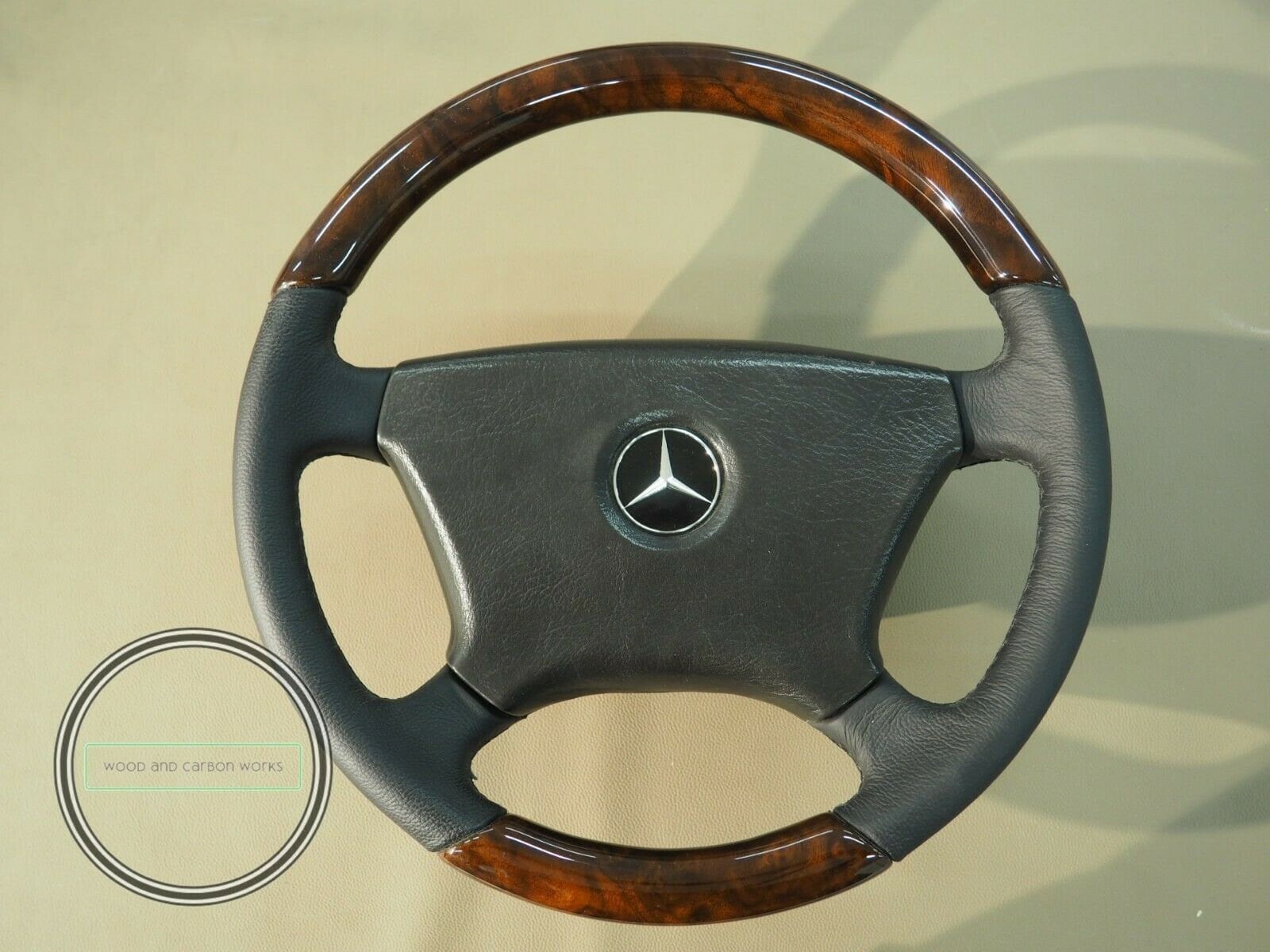 メルセデス　ベンツ　w123 w124 w126 ウッド　35cm ナルディ メルセデスベンツ AMG W107 W123 W124 W126 W201 ウッドステアリング