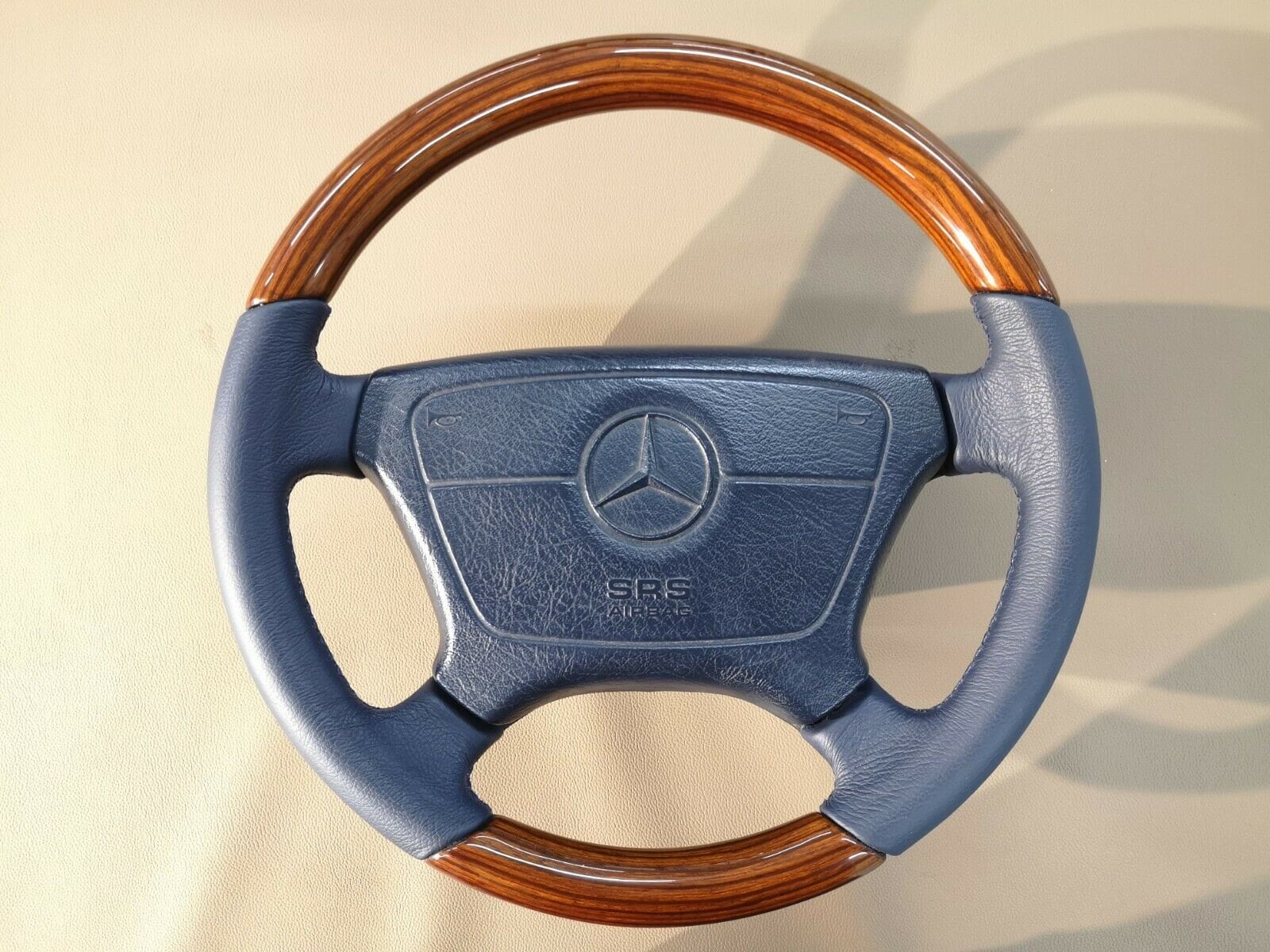 Amazon | AMG パフォーマンス カーボンファイバー ステアリング