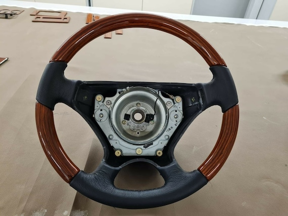 Z ステアリングホイール ウッド メルセデス W124 スポーツライン ウッドステアリングホイール ゼブラノ