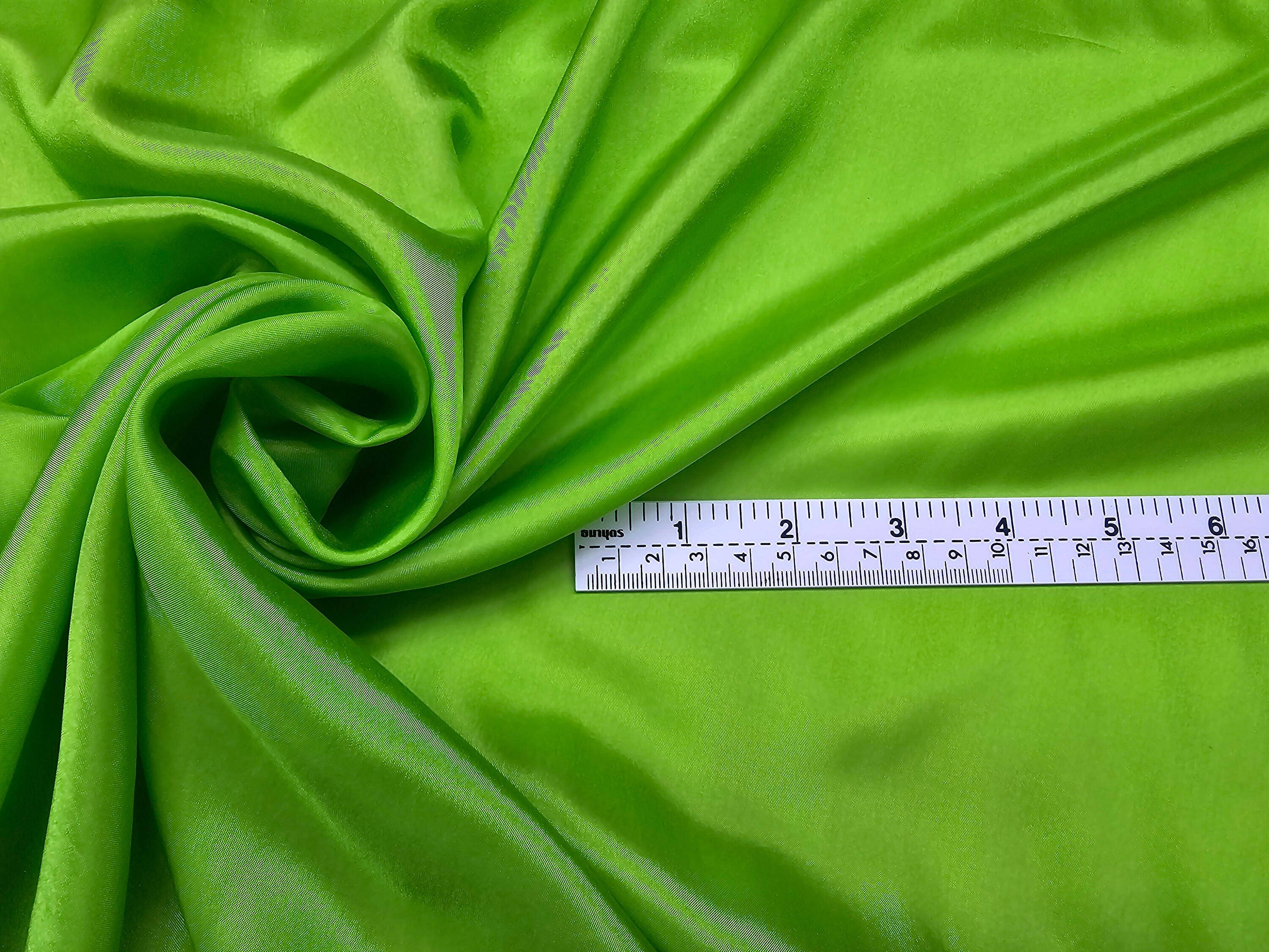 Fabric Silk Pure Silk Habotai 11206 Color Lime Green 9mm Silk Lining -by half yard- tissu chinoi vert