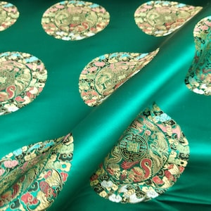 Fabric Silk Brocade Emerald Green Multicolor Dragon/Medallion/Symbol Happiness Remnant 1.6 yds Brocade Chinois brocado Chino Broccato Cinese