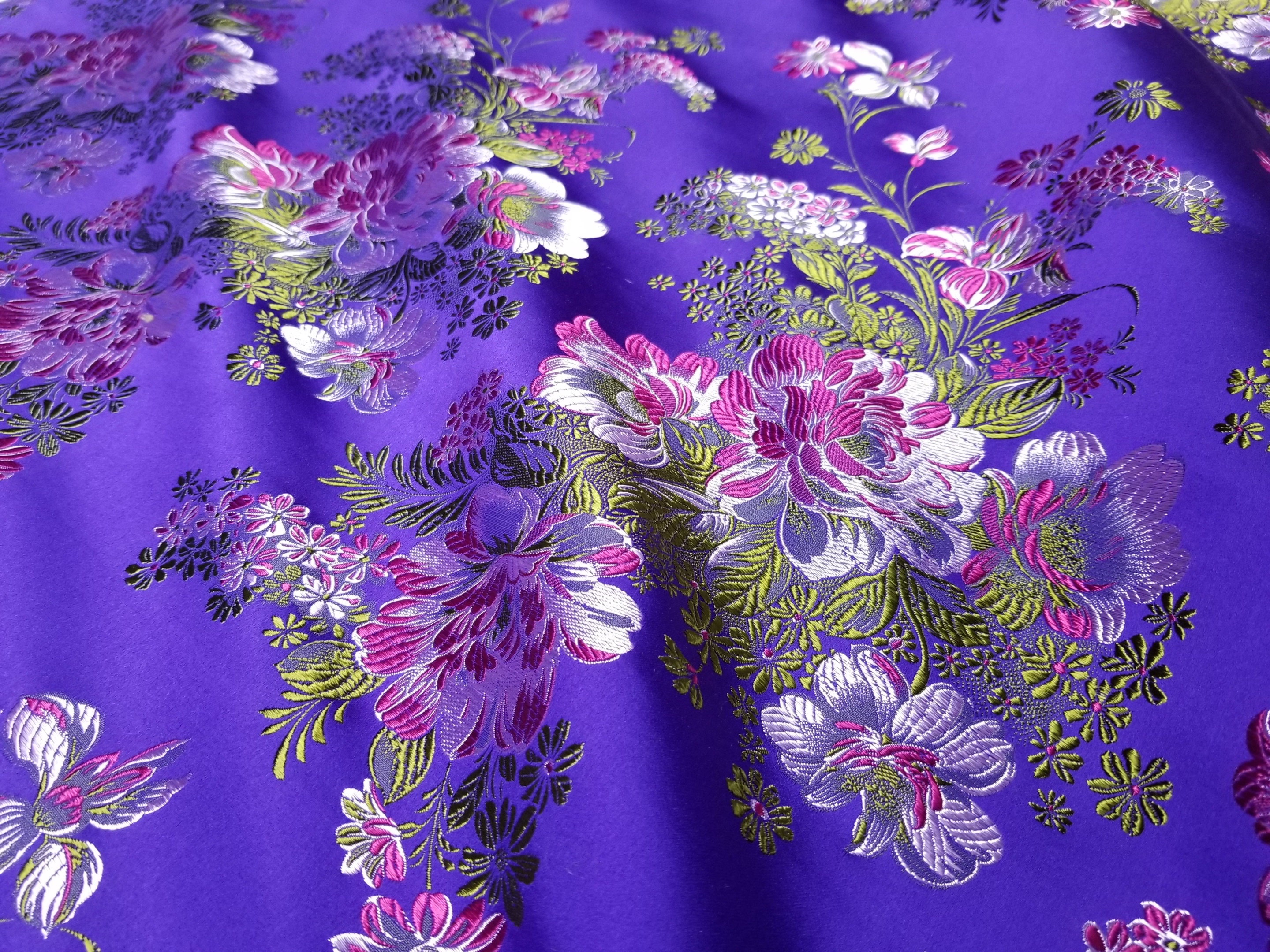 Tessuto broccato, tessuto jacquard, COLORE VIOLA, tessuto decorativo, tessuto da tappezzeria, 1 metro x 140 cm - Italia
