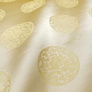 Gold Floral Brocade Silk Fabric: Chinese Medallion (Half Yard)