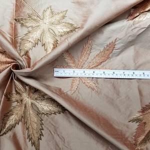 Tessuto di seta Dupioni Ricamo Colore Ombreggiatura Oro/Bronzo con Foglia floreale multicolore -da mezzo metro-