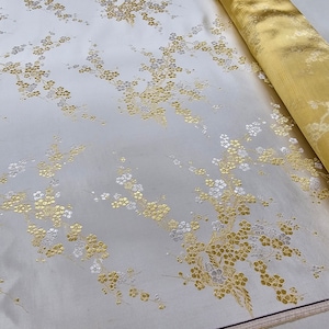 Tessuto di seta broccato bianco perla e bianco/oro prugna floreale - a mezzo metro - 29" di larghezza Broccato Chinois, brocado Chino, Broccato Cinese