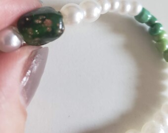 Relaxing Green Beads and Pearls