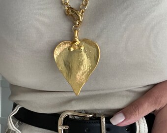 Ciondolo Cuore Donna Con Catena Cubana In Acciaio Inox Placcato Oro 18K. Spessore 8mm, Lunghezza Regolabile 40-45 Cm.