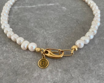 Collana girocollo in perle grosse con vera perla in oro e chiusura grande, collana di perle in oro nel Regno Unito, collana corta in perle d&#39;acqua dolce barocche autentiche