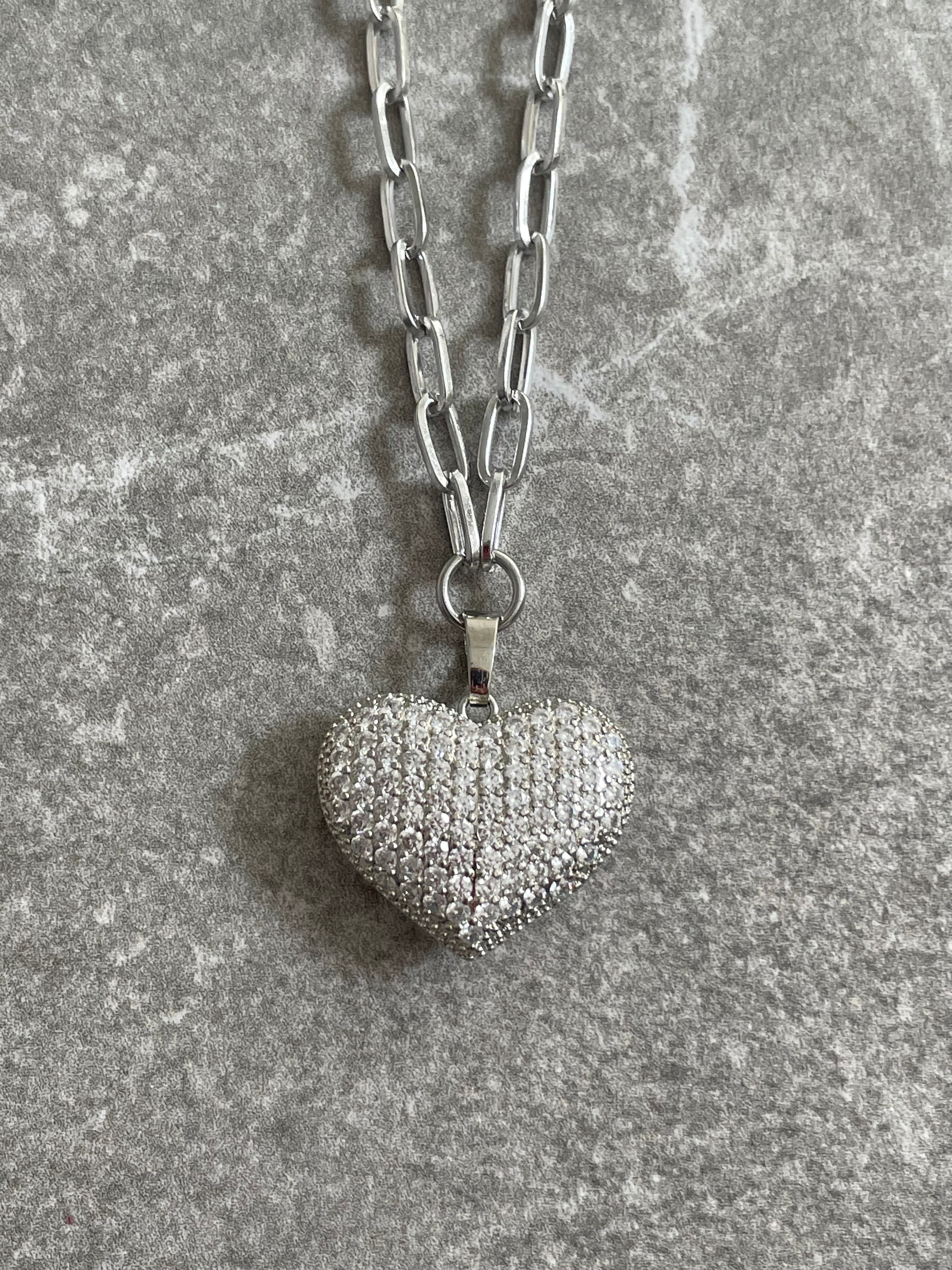 ■VINTAGE HOLLYWOOD■ Heart Long Chain Necklace VH2313NE009B Vintage Chanel 24K Gold Plated Long CC Heart Pendant Necklace