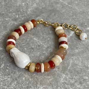 Handcrafted Agate & Shell Pearl Bracelet: 18k Gold Plated Chain