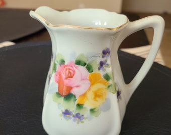 Creamer pitcher