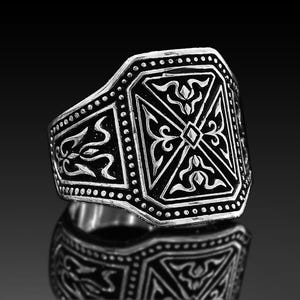 Celtic Knot Jewelry, 925K Solid Silver Ring for Men, Medieval Viking Shield Ring, Statement Jewelry, Mens Gift, Gift for Him
