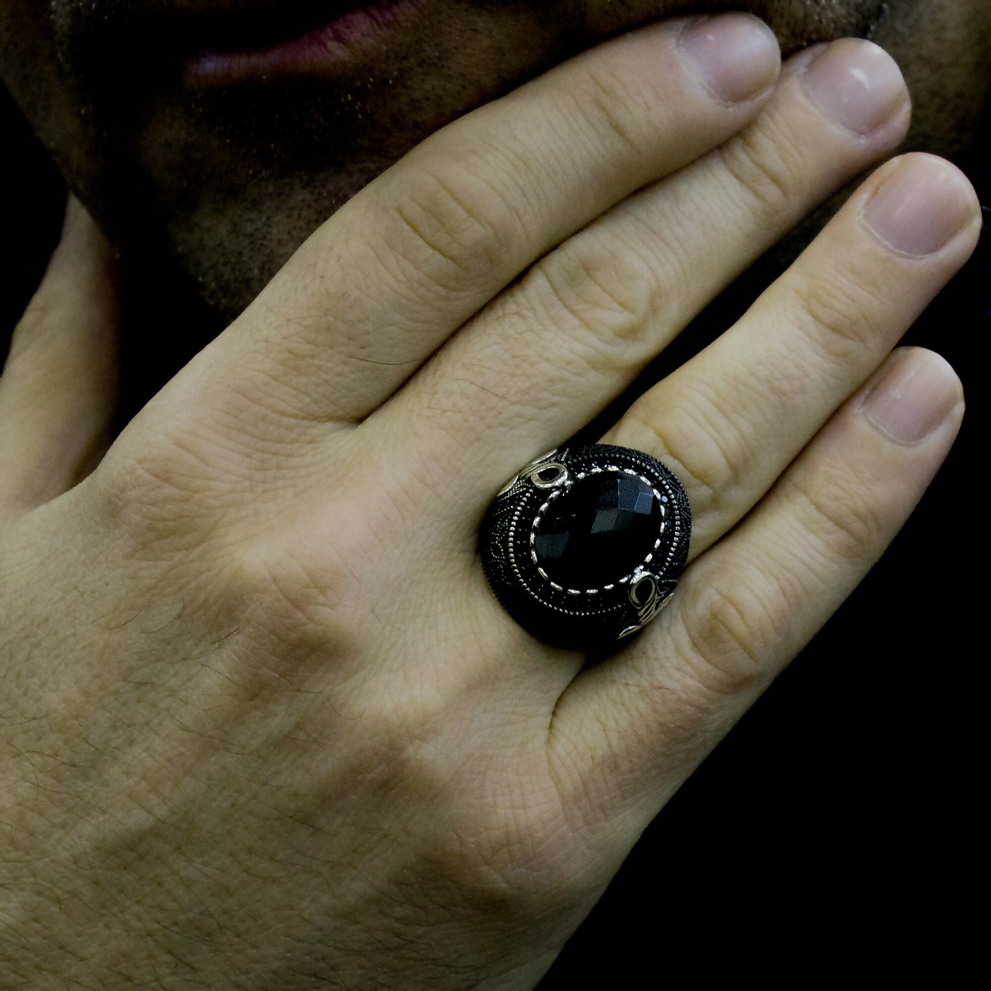 925 Sterling Silver Men's Ring With Knife Pattern & Oval 925 Sterling Silver Men's Ring With Knife Pattern & Oval