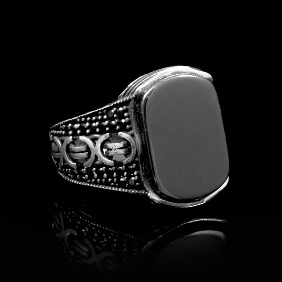 【VASEUL】Byzantine Square Onyx Ring Men's Stainless Steel,Square Black Onyx,Ring size 8 9-13
