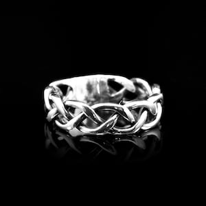 Sterling Silver Celtic Knot Ring: Handcrafted Infinity Jewelry