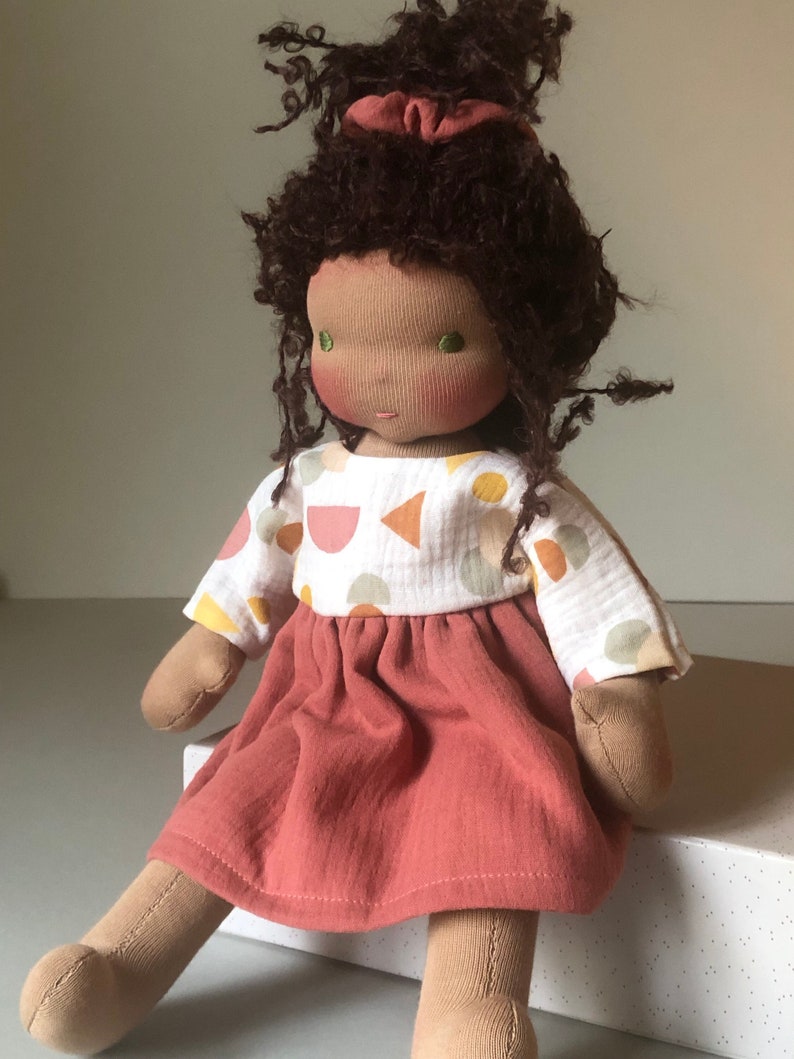 Maliya, Waldorfpuppe, Puppe, Stoffpuppe, Doll, waldorfinspired, Puppe nach Waldorfart, Maikind, Maipuppe Bild 1