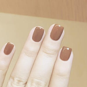 Glue On Press On Nails - Petite Short Rounded Square - Caramel Brown