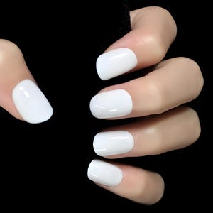 Glue On Press On Nails - Short Square-Oval - White