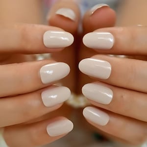Glue On Press On Nails - Medium Oval - Beige