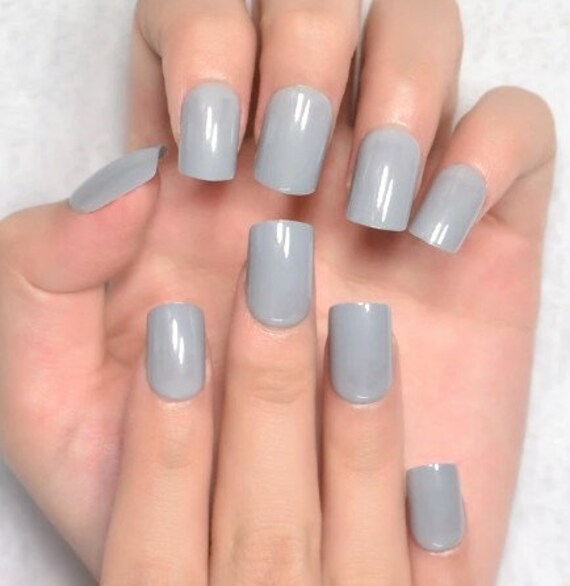 Gray acrylic nails best sale