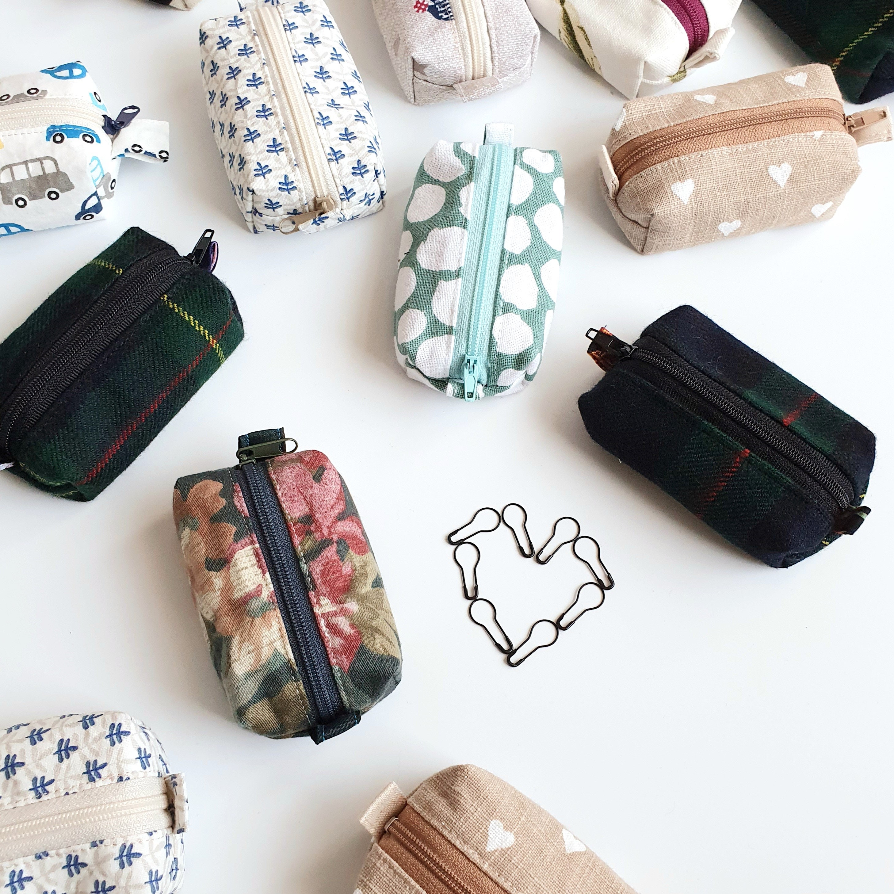 Small pouch 2024