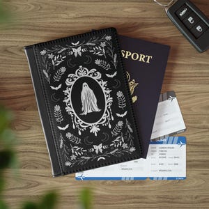 Funda para pasaporte con diseño de murciélago fantasma y motivos botánicos de estilo gótico para viajes, ideal como regalo para Halloween