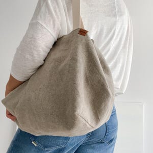 Zierliche Leinen Tragetasche: Boho Slouchy Strandtasche (1 Riemen)