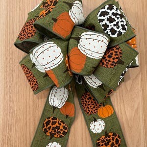 Green Animal Print Pumpkin Bow – Farmhouse Fall Decor, Thanksgiving Wreath Accent
