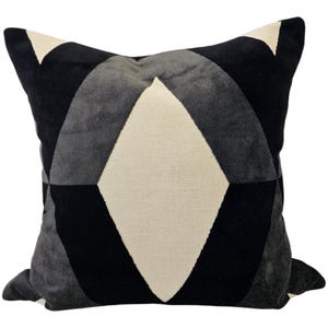 Funda de cojín/almohada contemporánea de terciopelo Siena Blanco B1