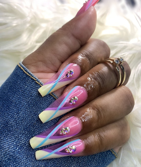 10 nail trends you need to try before the end of 2021 | Vogue India