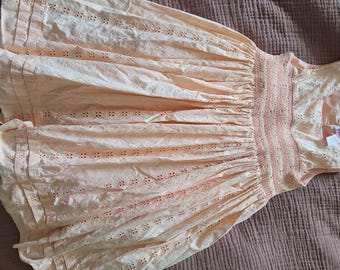 Vestido vintage color melocotón fruncido talla 6