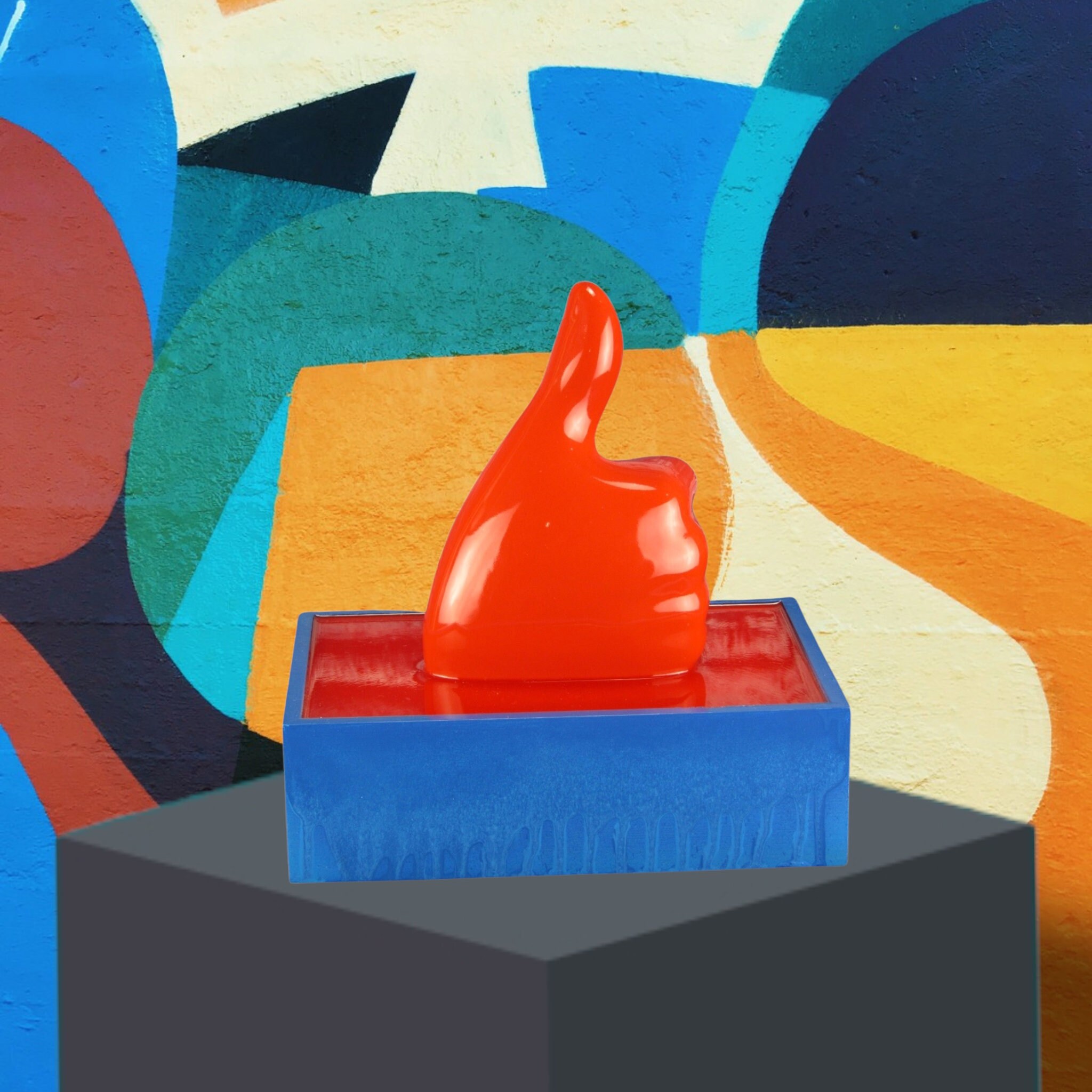 Figurine Décorative Main Rouge Grande Sculpture Pop-Arts.