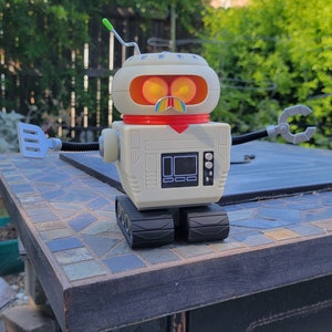 Grounded BURG.L  3d print (FDM) Highly detailed game miniature figurine burgl burgle 7"x7"x3.5".
