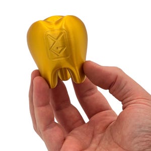 Geerdeter Milchzahn 3D Druck (FDM). Hoch detaillierte Spielfigur. Gold oder weiß erhältlich!